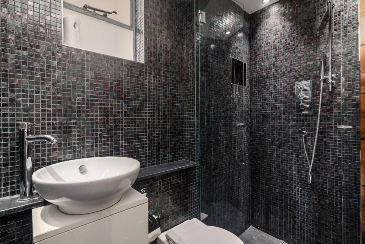 Award-Winning Designer Apartment London Bagian luar foto